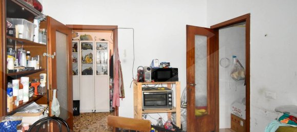 4-Zimmer Wohnung in Legnano, Italy, Nr. 24041 2