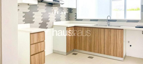 3 bedrooms Villa in Dubai Land, UAE No. 98745 2