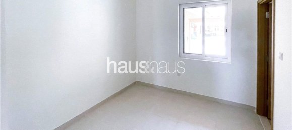 3 bedrooms Villa in Dubai Land, UAE No. 98745 8