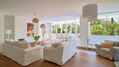 Квартира с 4 спальнями в Малага, Испания № 50284