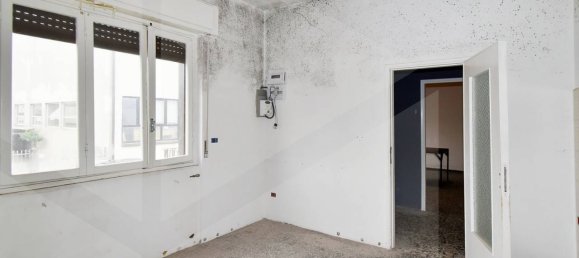 3-Zimmer Villa in Parabiago, Italy, Nr. 25041 12