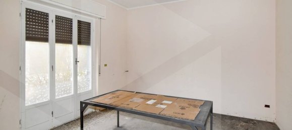 3-Zimmer Villa in Parabiago, Italy, Nr. 25041 11