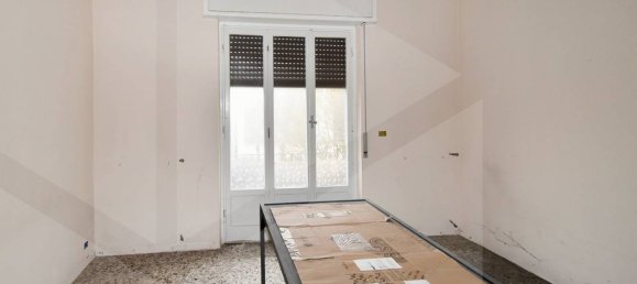 3-Zimmer Villa in Parabiago, Italy, Nr. 25041 10