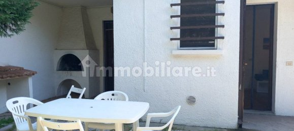 2 bedrooms House in Comacchio, Italy No. 114388 4