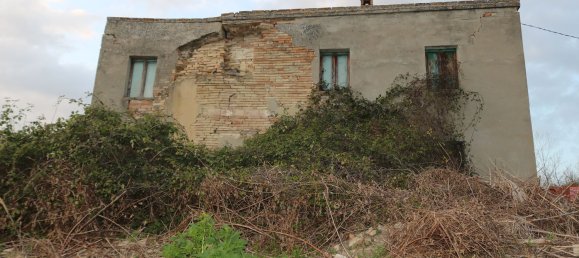 Дом с 6 комнатами в Понцано ди Фермо, Италия № 66098 39