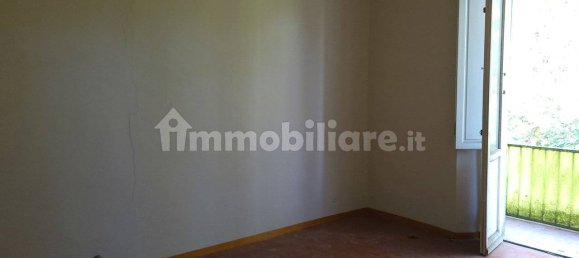 3 Schlafzimmer Wohnung in Florence, Italy, Nr. 158977 12