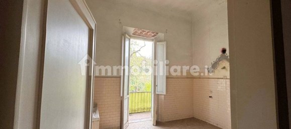 3 Schlafzimmer Wohnung in Florence, Italy, Nr. 158977 5