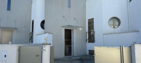 Casa de 8 divisões em Castrignano del Capo, Italy N.º 144173 2