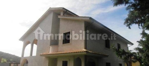 3 bedrooms Villa in Monte Romano, Italy No. 302316 2