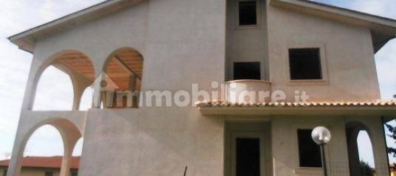 3 bedrooms Villa in Monte Romano, Italy No. 302316 5