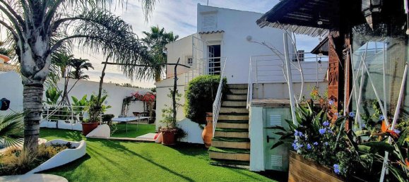 4 bedrooms Villa in Alicante, Spain No. 66934 5