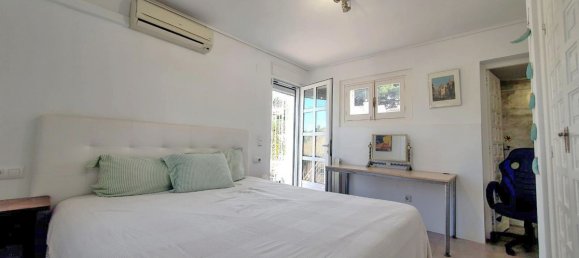 4 bedrooms Villa in Alicante, Spain No. 66934 15