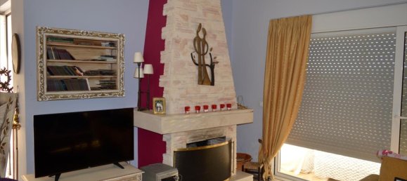 6 bedrooms Commercial property in Palaia Fokaia, Greece No. 6227 2