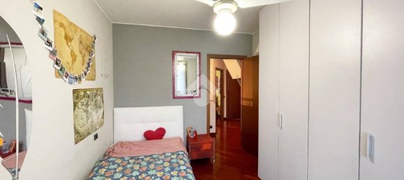 Дом с 4 спальнями в Пескьера Борромео, Италия № 59344 19