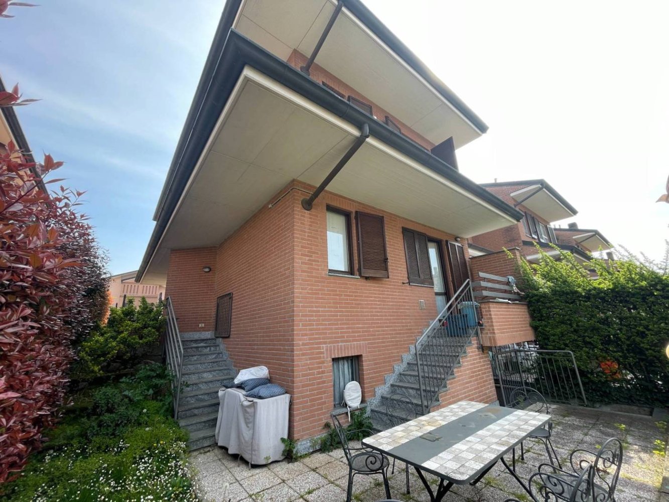 Дом с 4 спальнями в Пескьера Борромео, Италия № 59344