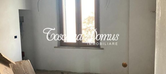 3 rooms Apartment in Siena, Italy No. 29497 8