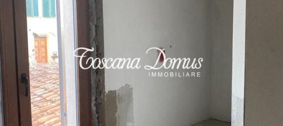 3 rooms Apartment in Siena, Italy No. 29497 7