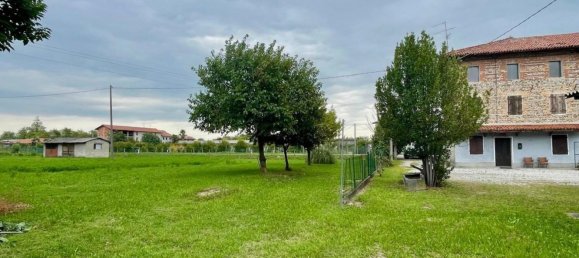 5 bedrooms House in Pordenone, Italy No. 325628 4