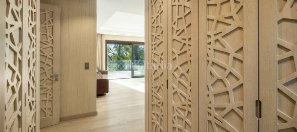 5 Schlafzimmer Villa in Marbella, Spain, Nr. 111187 10