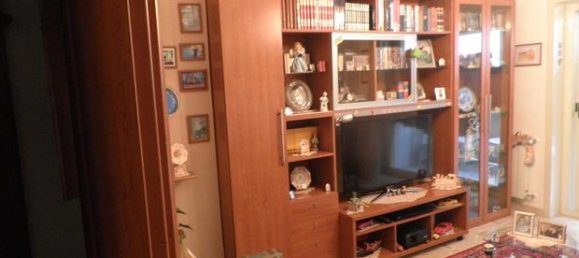 7 rooms Apartment in Messina, Italy No. 296039 2