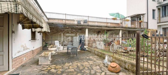 2 Schlafzimmer Wohnung in Cremona, Italy, Nr. 349623 3