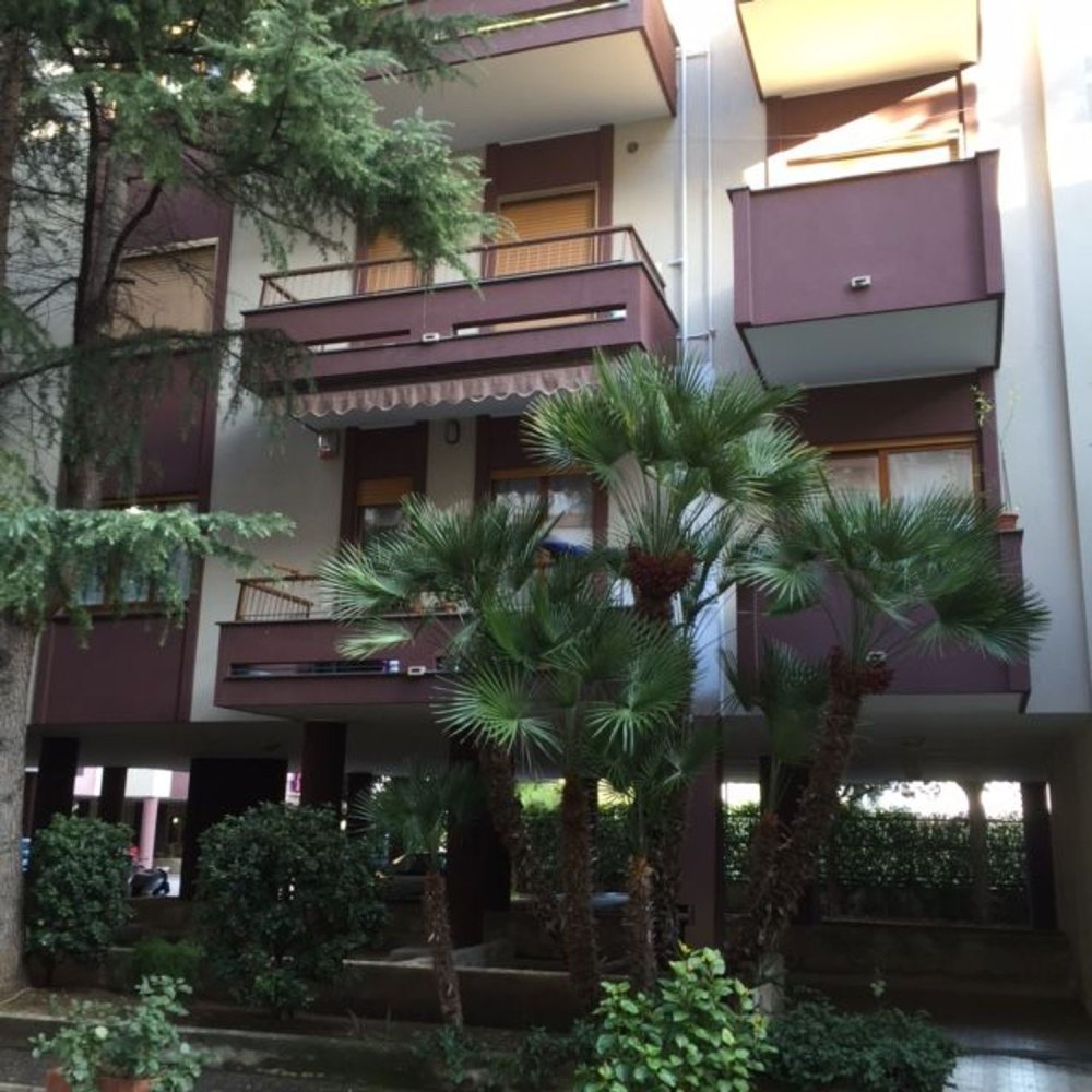 7 rooms Apartment in Salerno, Italy No. 256828