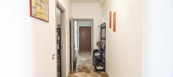 Apartamento de 3 dormitorios en Arluno, Italy No. 360673 13