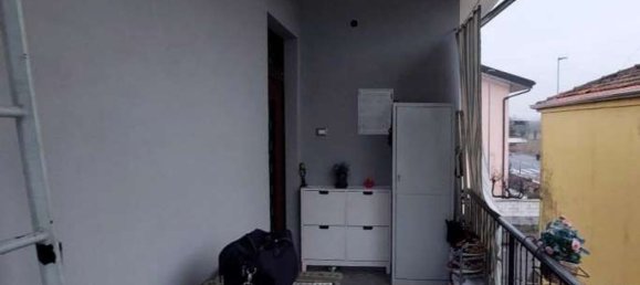 Apartamento de 6 dormitorios en Vercelli, Italy No. 364499 17