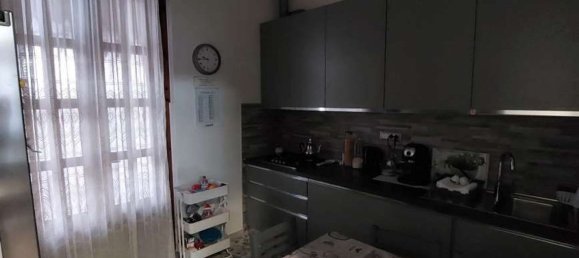 Apartamento de 6 dormitorios en Vercelli, Italy No. 364499 21