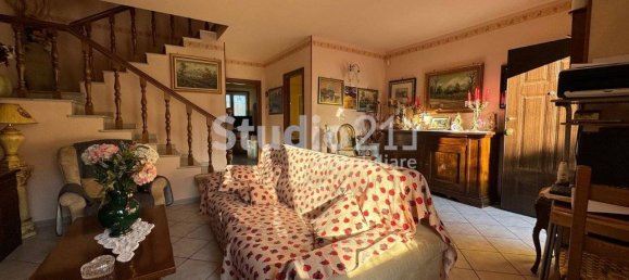 4 bedrooms House in Castelfranco Piandiscò, Italy No. 338213 4
