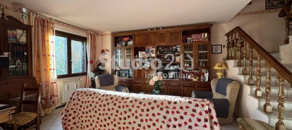 4 bedrooms House in Castelfranco Piandiscò, Italy No. 338213 3