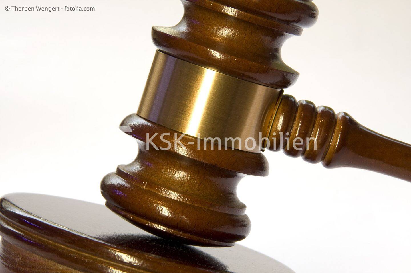 3 bedrooms Townhouse in Bonn, Germany No. 240225