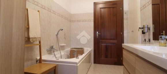 4 bedrooms Duplex in Cadelbosco di Sopra, Italy No. 339215 30