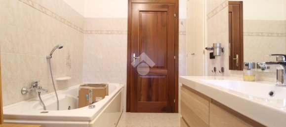 4 bedrooms Duplex in Cadelbosco di Sopra, Italy No. 339215 22