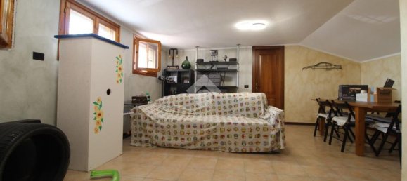 4 bedrooms Duplex in Cadelbosco di Sopra, Italy No. 339215 32