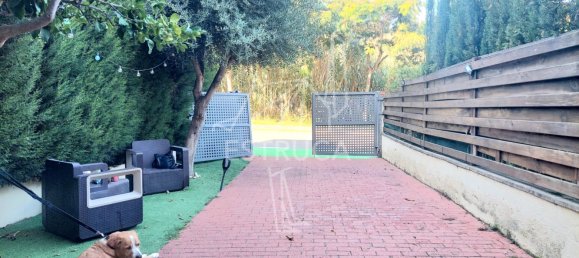 5 bedrooms Townhouse in Montgat, Spain No. 184109 3