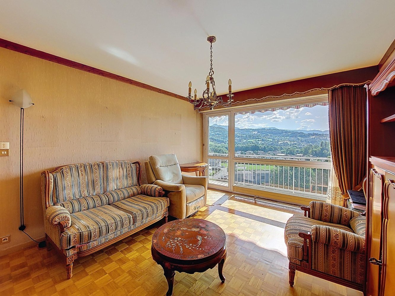 Apartamento de 3 dormitorios en La Ravoire, France No. 289342