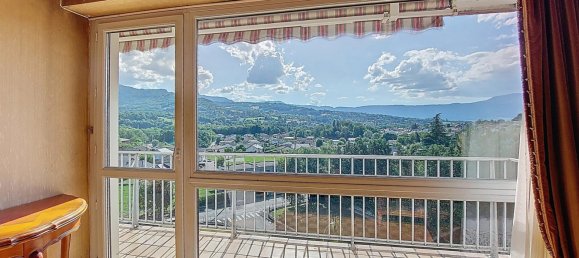 Apartamento de 3 dormitorios en La Ravoire, France No. 289342 3