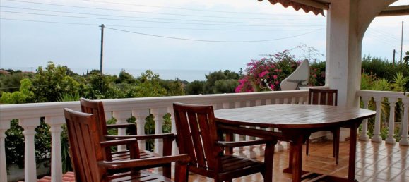 3 bedrooms Commercial property in Palaia Fokaia, Greece No. 7670 2