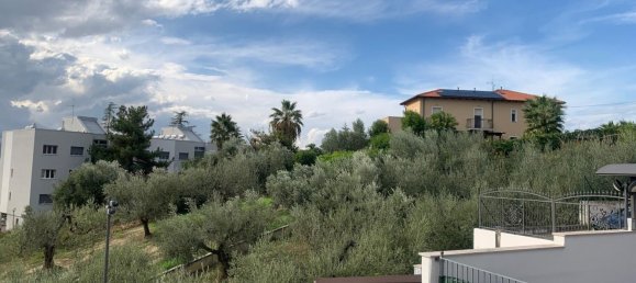 4-salle Appartement à Chieti, Italy No. 194115 19