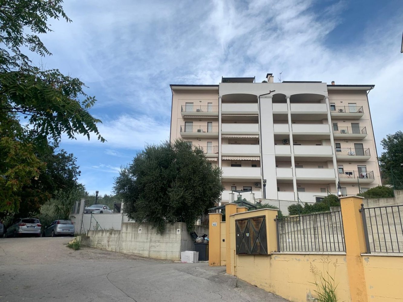4-salle Appartement à Chieti, Italy No. 194115