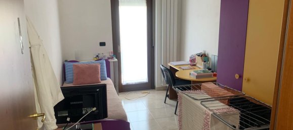 4-salle Appartement à Chieti, Italy No. 194115 28