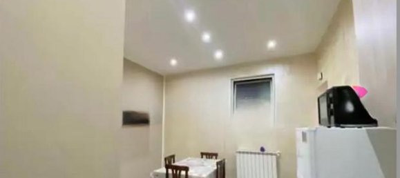 3 rooms Apartment in Palermo, Italy No. 286508 2