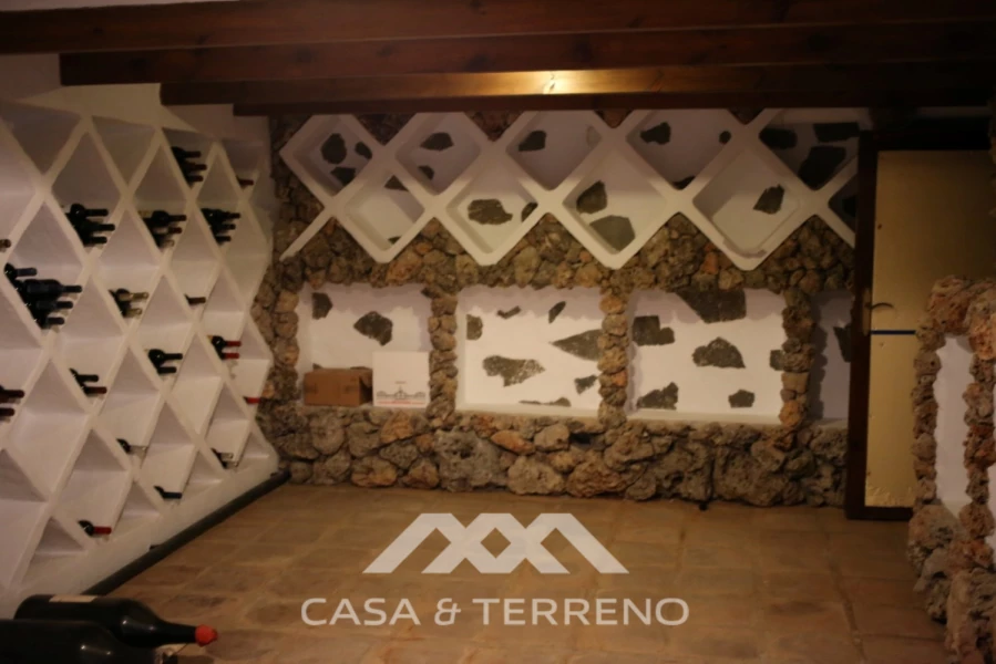 8 bedrooms Villa in Benajarafe, Spain No. 60169