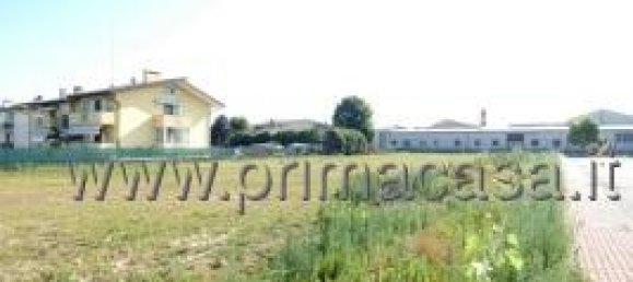 1غرفة قطعة أرض في Zevio, Italy رقم 25257 2