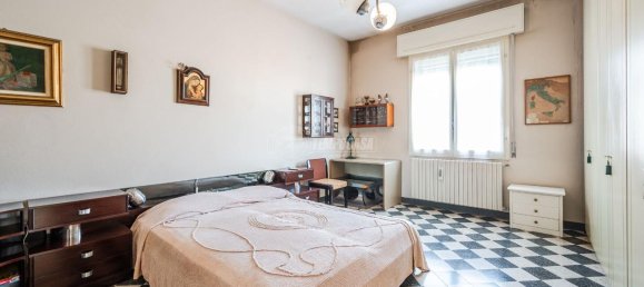 4 rooms House in Vignola, Italy No. 33669 23