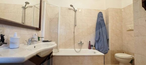 3 rooms Apartment in Rome, Italy No. 206103 14