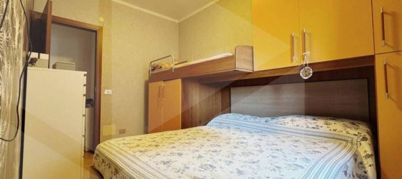 3 rooms Apartment in Rome, Italy No. 206103 17