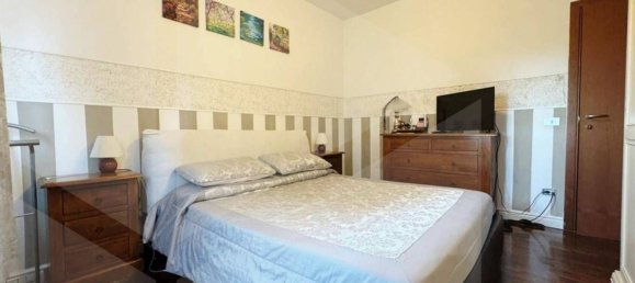 3 rooms Apartment in Rome, Italy No. 206103 11