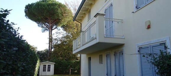 5 bedrooms Villa in Montignoso, Italy No. 316756 11